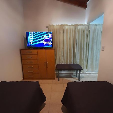 Monsenor Fagnano 592 "D" Apartment อูซัวยา ภายนอก รูปภาพ